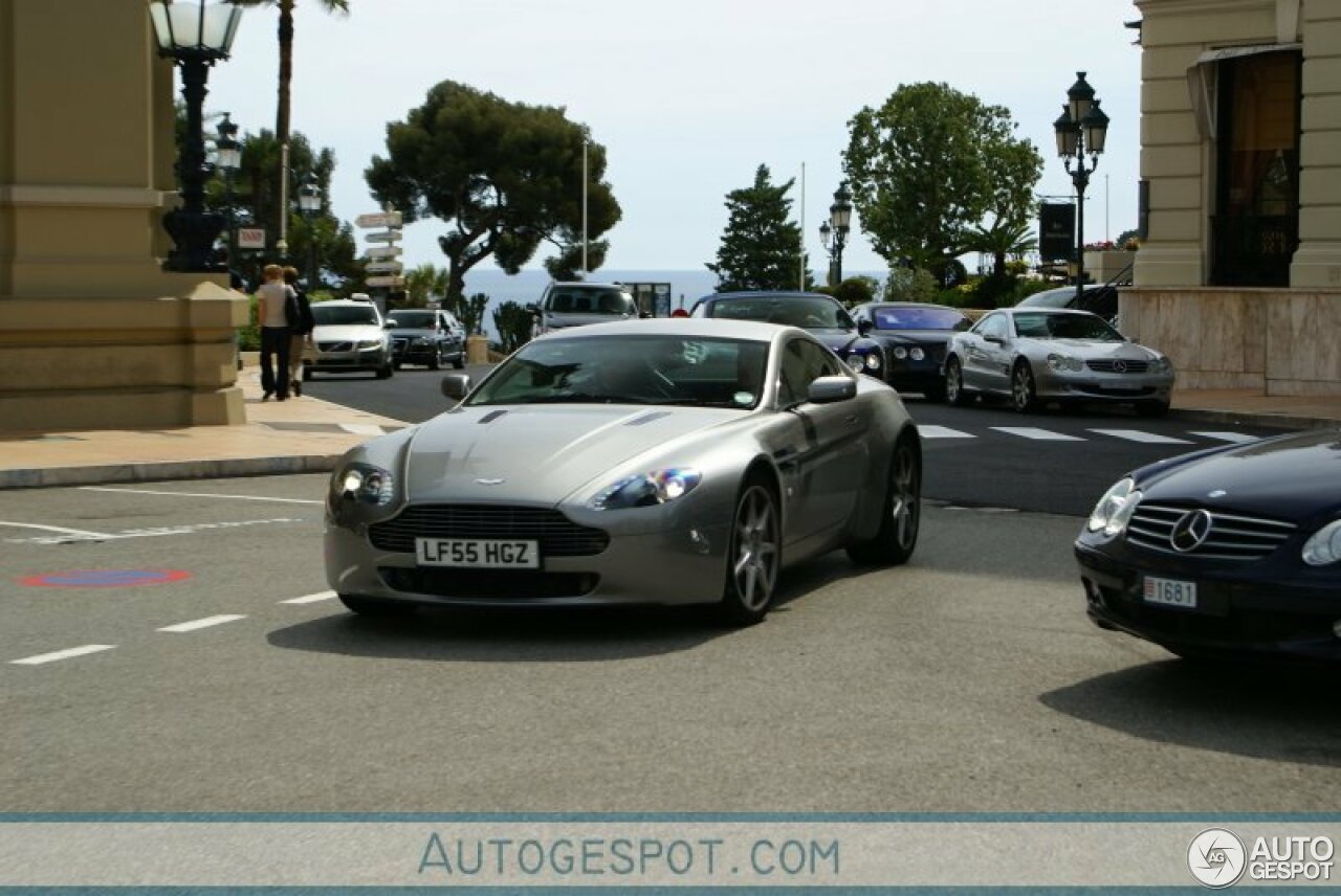 Aston Martin V8 Vantage