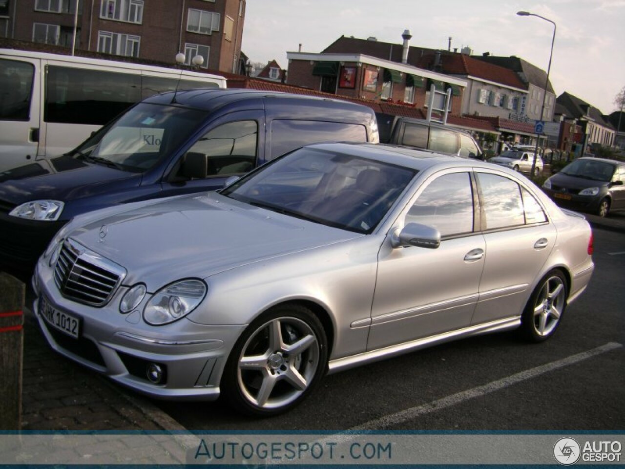 Mercedes-Benz E 63 AMG