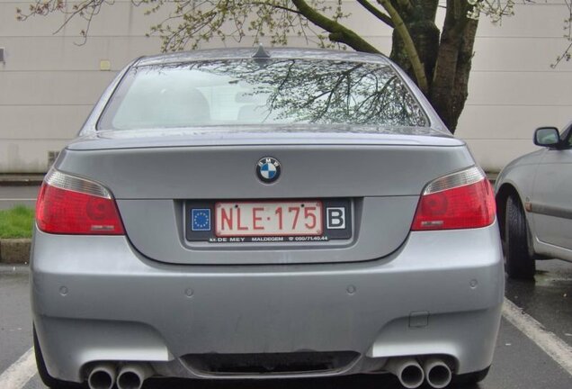 BMW M5 E60 2005