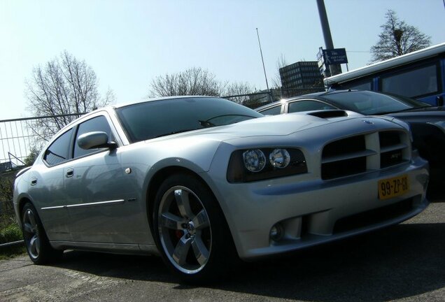 Dodge Charger SRT-8