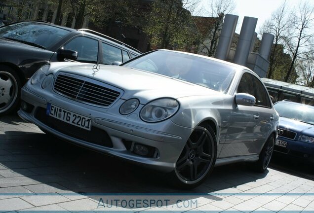 Mercedes-Benz E 55 AMG