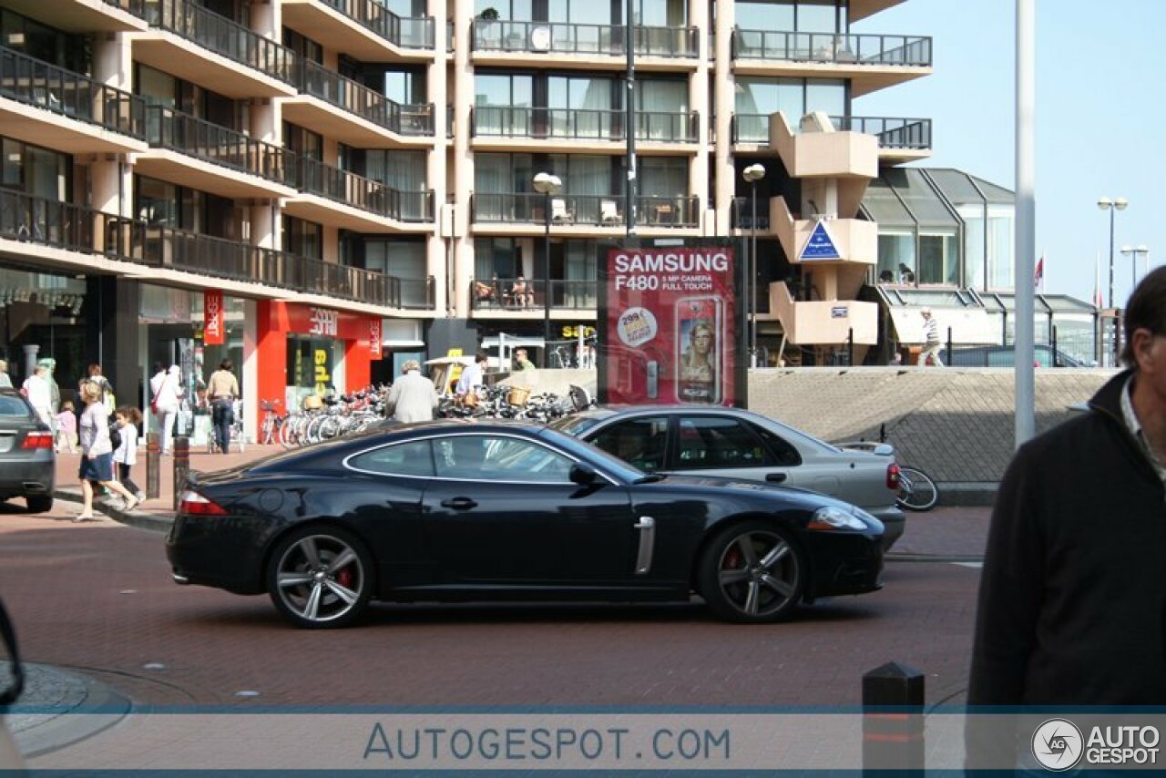 Jaguar XKR Portfolio