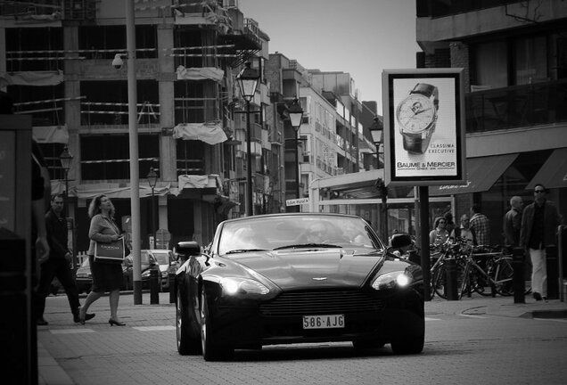 Aston Martin V8 Vantage Roadster