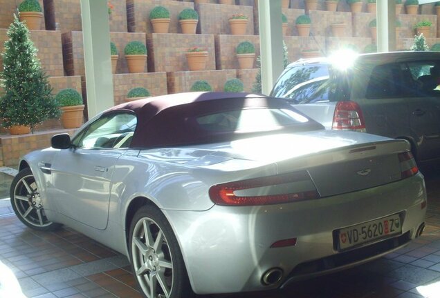 Aston Martin V8 Vantage Roadster