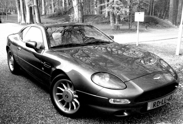 Aston Martin DB7