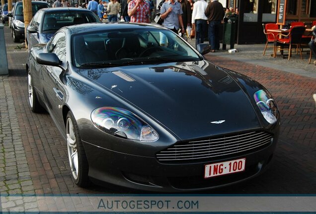 Aston Martin DB9