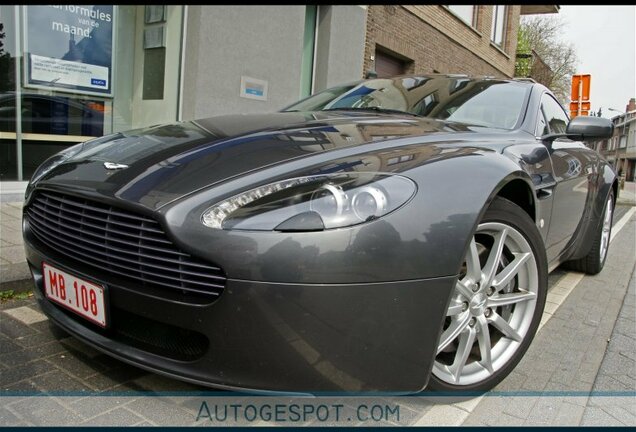 Aston Martin V8 Vantage