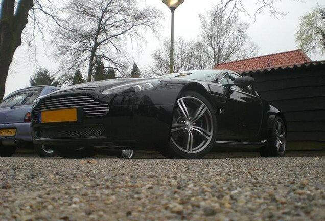 Aston Martin V8 Vantage N400