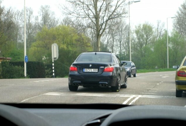 BMW M5 E60 2005