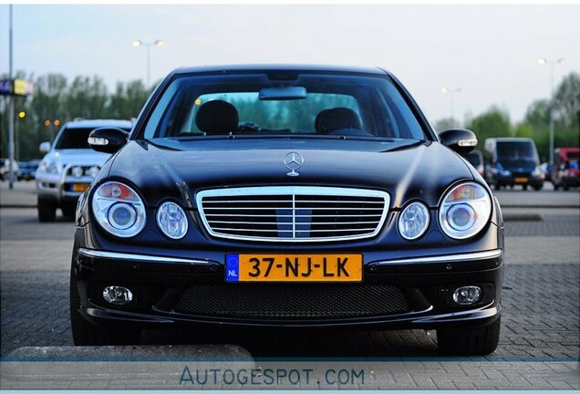 Mercedes-Benz E 55 AMG