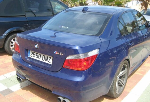 BMW M5 E60 2005