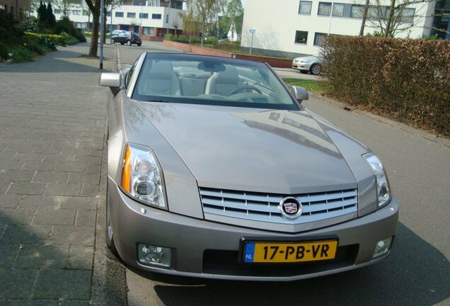 Cadillac XLR