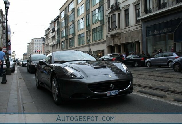 Ferrari California