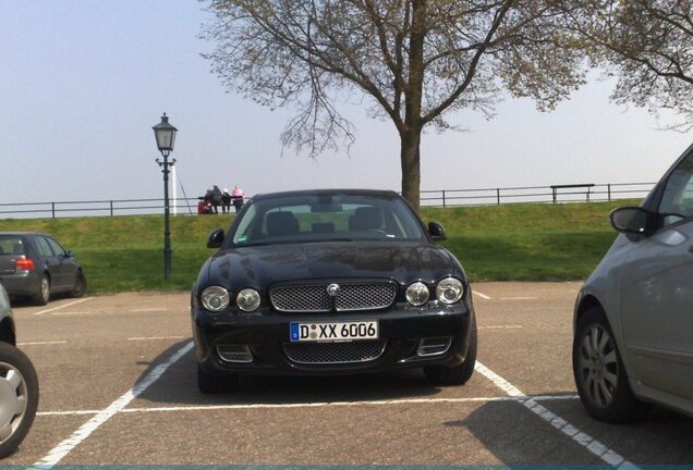 Jaguar XJR