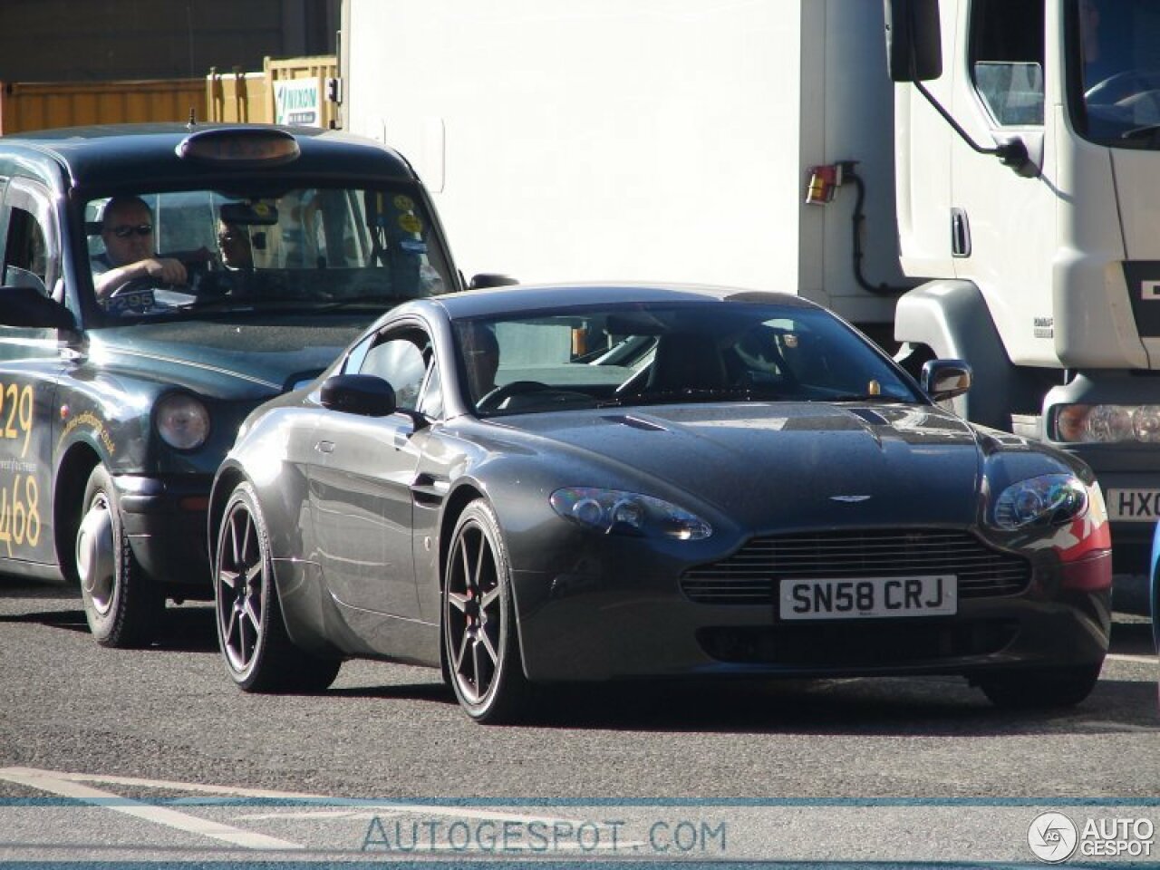 Aston Martin V8 Vantage