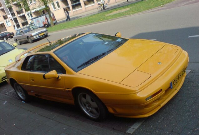 Lotus Esprit S4