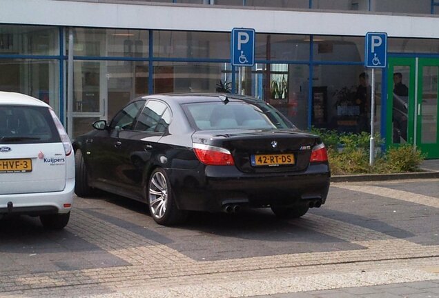 BMW M5 E60 2005