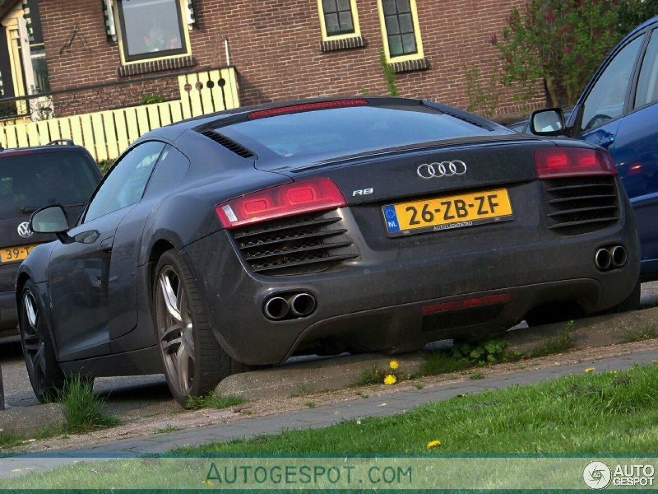 Audi R8