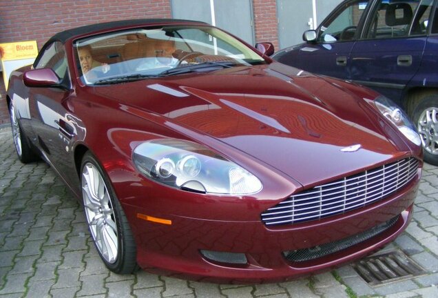 Aston Martin DB9 Volante