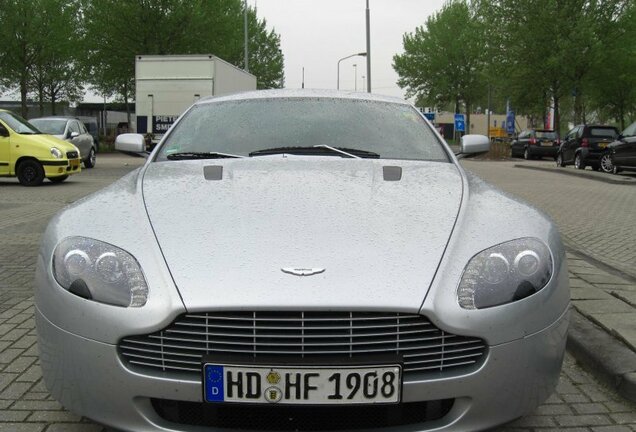 Aston Martin V8 Vantage