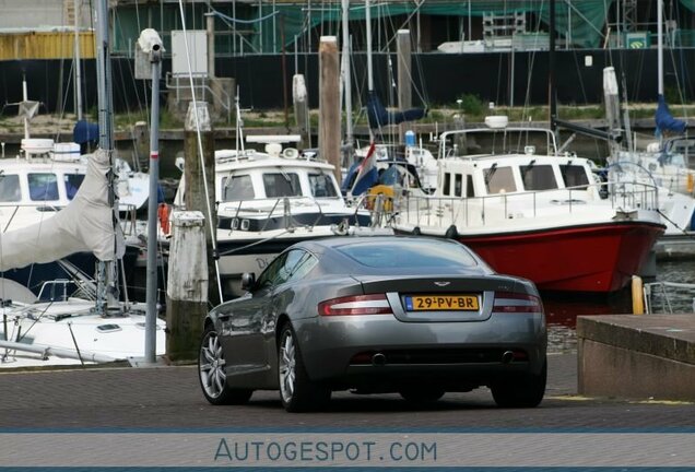 Aston Martin DB9