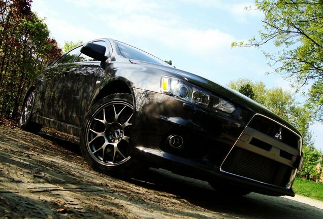 Mitsubishi Lancer Evolution X MR