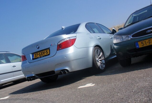 BMW M5 E60 2005