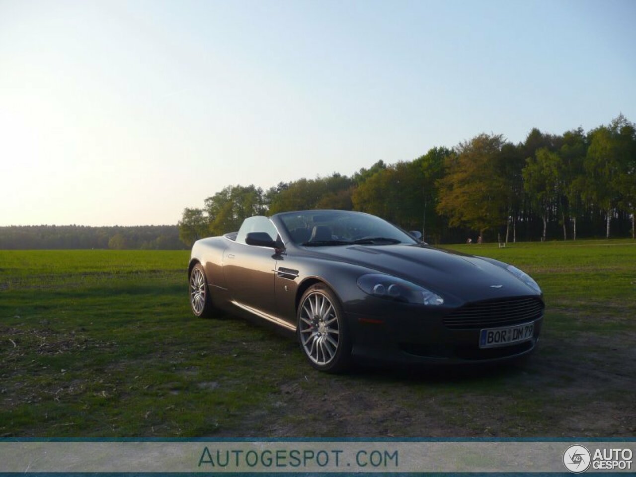 Aston Martin DB9 Volante