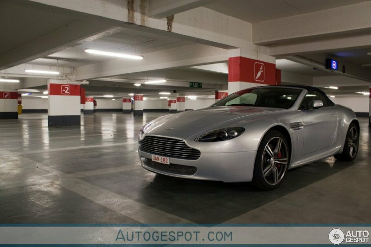 Aston Martin V8 Vantage N400 Roadster