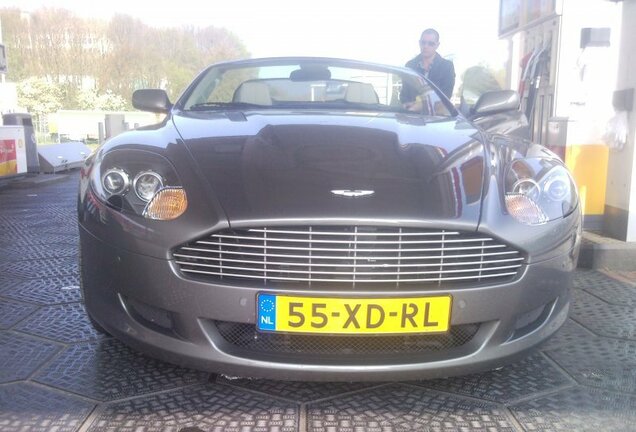 Aston Martin DB9 Volante