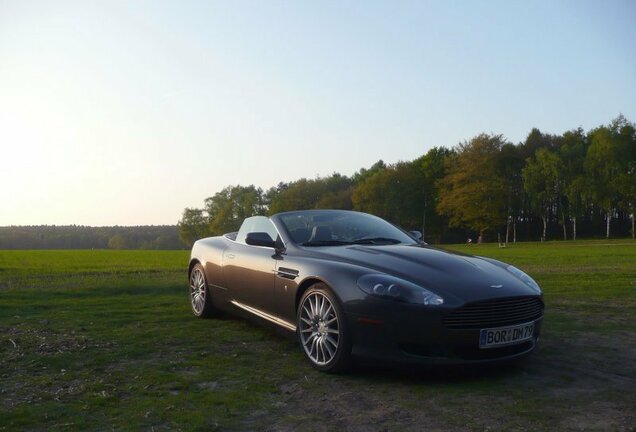 Aston Martin DB9 Volante