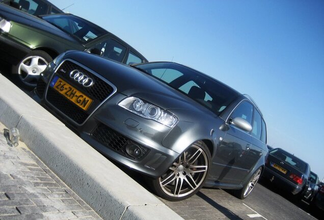 Audi RS4 Avant B7