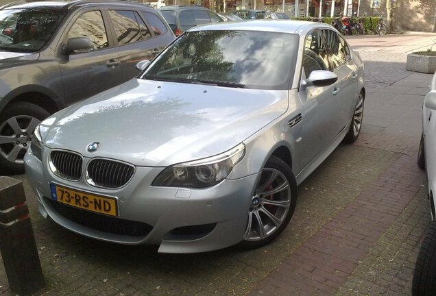 BMW M5 E60 2005