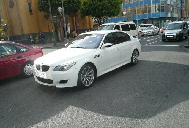 BMW M5 E60 2005