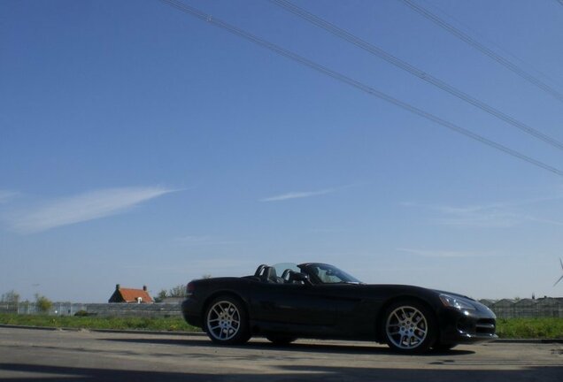 Dodge Viper SRT-10 Roadster 2003