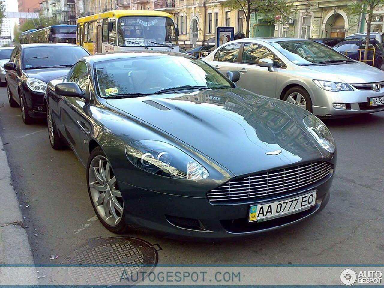 Aston Martin DB9