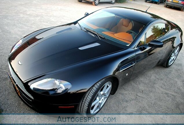 Aston Martin V8 Vantage