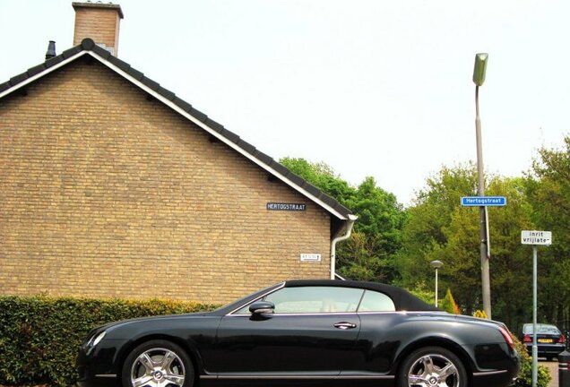 Bentley Continental GTC