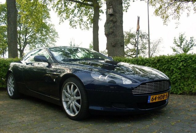 Aston Martin DB9