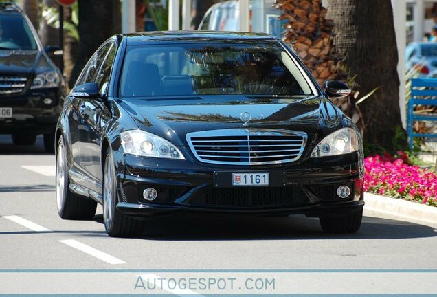 Mercedes-Benz S 63 AMG W221