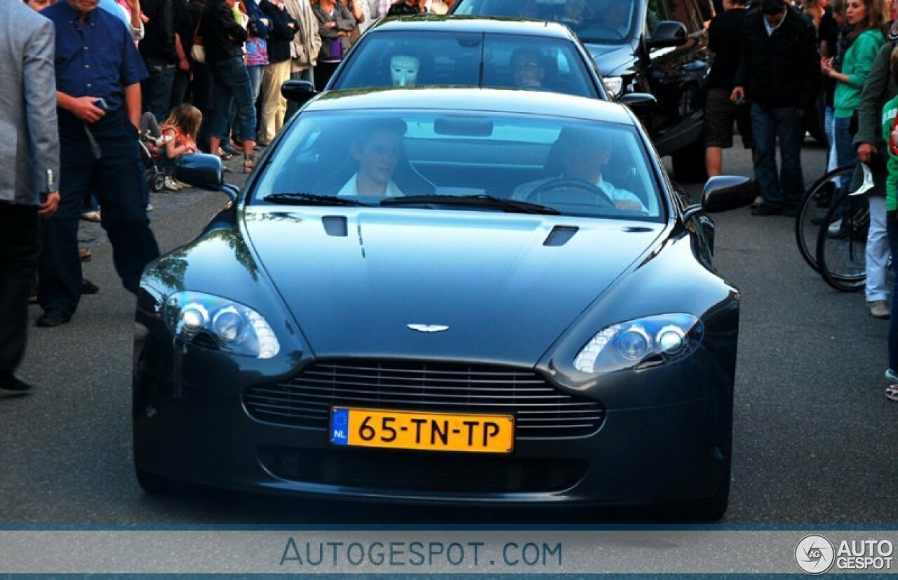 Aston Martin V8 Vantage