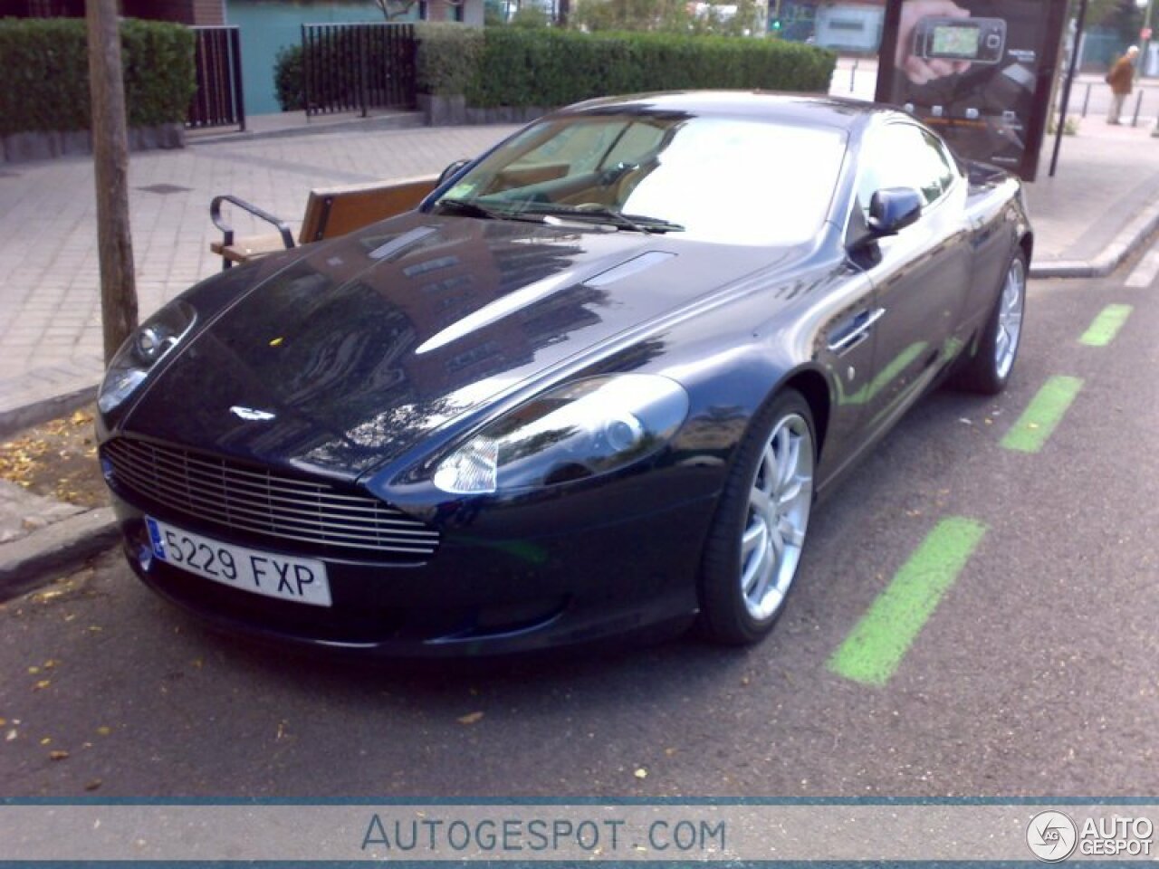 Aston Martin DB9