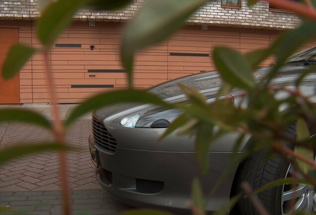 Aston Martin DB9