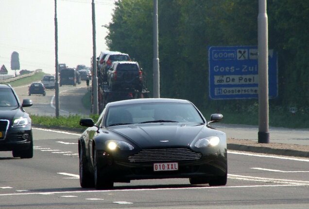 Aston Martin V8 Vantage