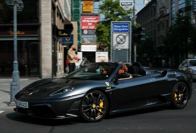 Ferrari Scuderia Spider 16M