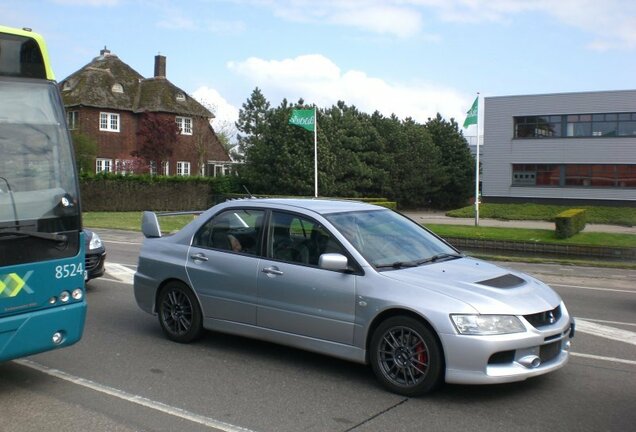 Mitsubishi Lancer Evolution IX FQ