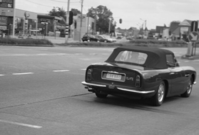 Aston Martin DB6 Volante