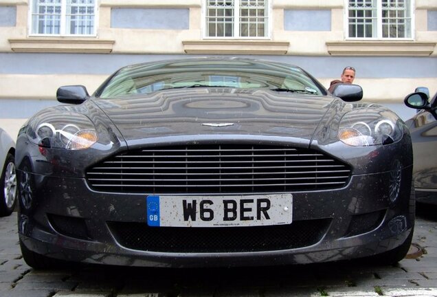 Aston Martin DB9