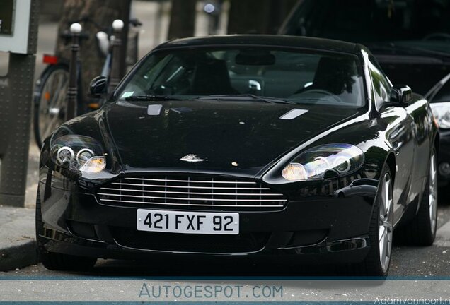 Aston Martin DB9