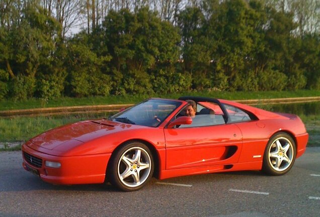 Ferrari F355 GTS